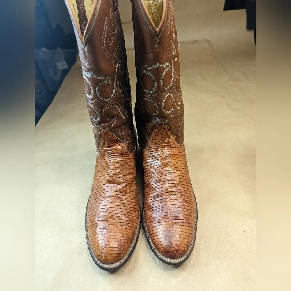 Tony Lama boots Black Label women's size 9.5B Exotic Genuine Brown Teju Lizard C